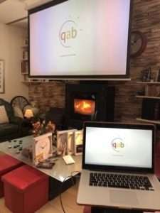 Qab en intervention à l'atelier